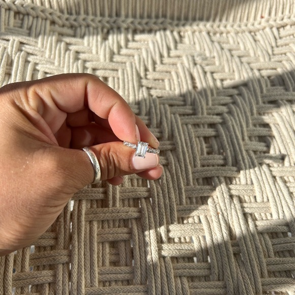 2cwt diamond emerald ribbon band lab grown engagement ring - Picture 4 of 11